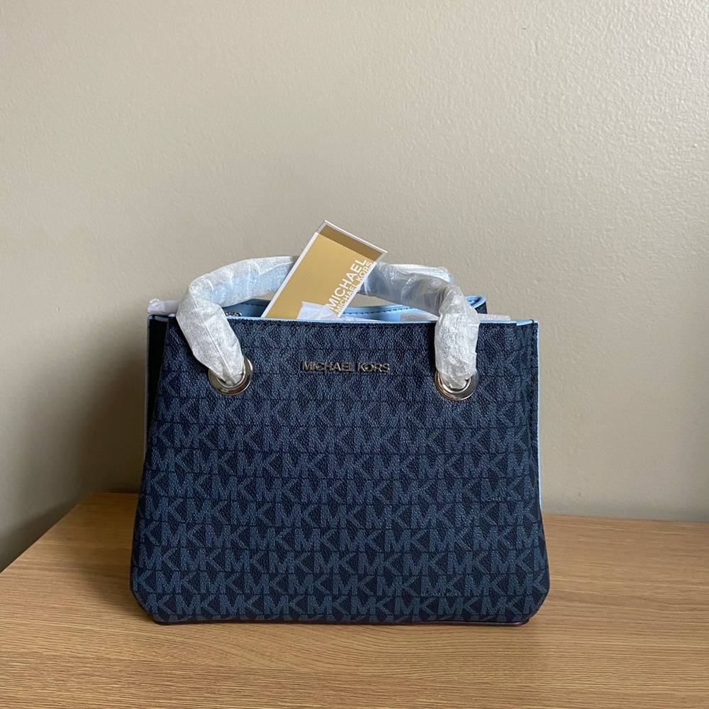 MK Teagen Small messenger bag